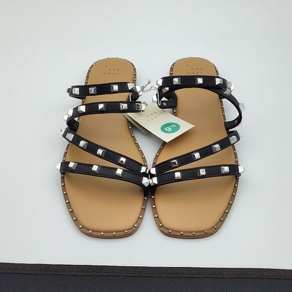 New A New Day Strappy Sadals - Picture 3 of 7